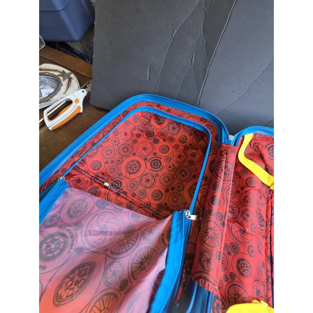 American Tourister american tourister